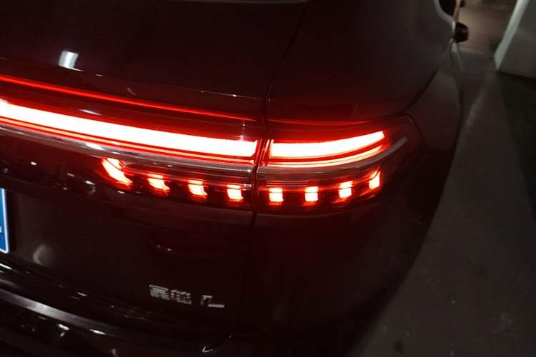 Used Geely Auto Monjaro L 2024 2.0TD DCT EVO Two-Wheel Drive Long-Range Version Exterior 3