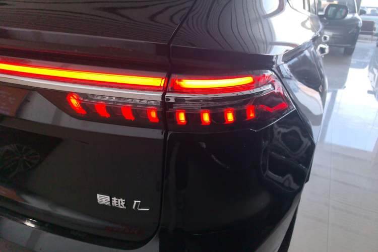 Used Geely Auto Monjaro L 2024 2.0TD DCT EVO Two-Wheel Drive Long-Range Version Exterior 3