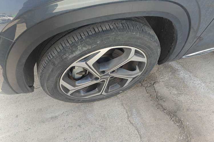 Used Geely Auto Monjaro L 2024 2.0TD High-Power Automatic Two-Wheel Drive Yunqi Version Exterior 4