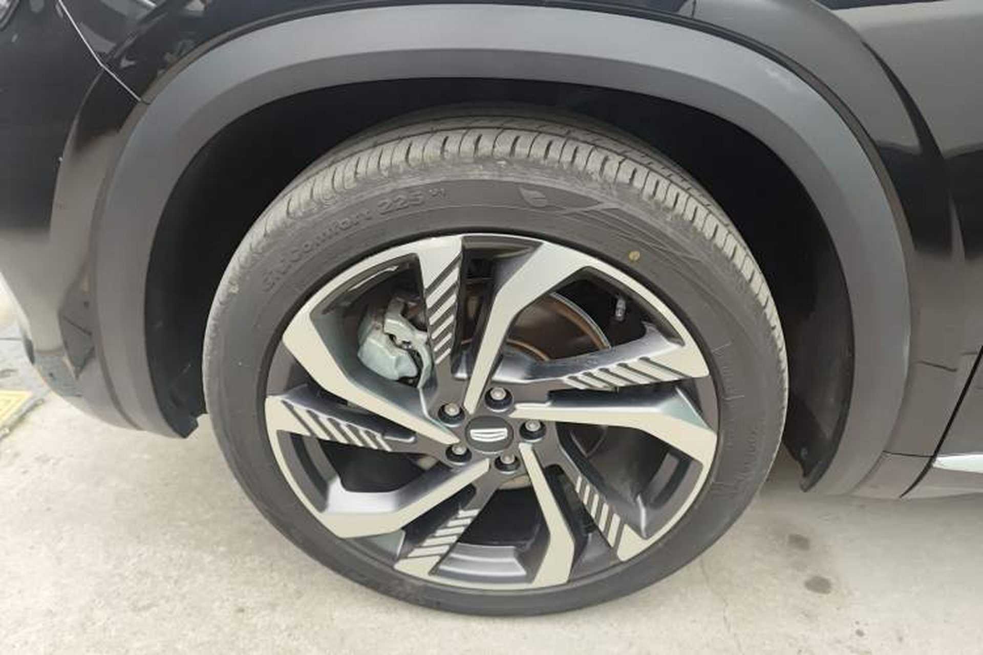 Used Geely Auto Monjaro L 2024 2.0TD High-Power Automatic Two-Wheel Drive Skyline Edition Exterior 4