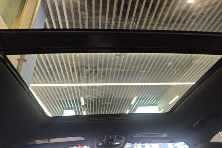 Used Geely Auto Monjaro L 2024 2.0TD DCT EVO Two-Wheel Drive Long-Range Version Headliner