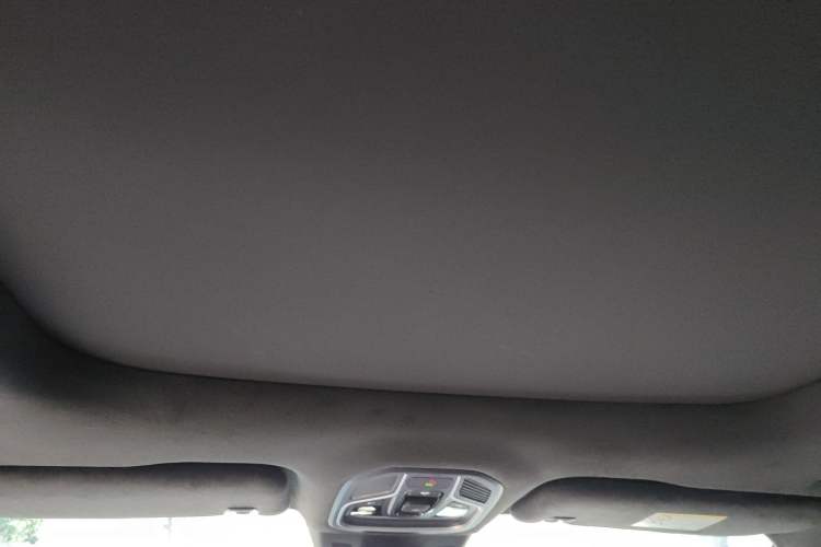 Used Geely Auto Monjaro L 2024 2.0TD High-Power Automatic Two-Wheel Drive Skyline Edition Headliner