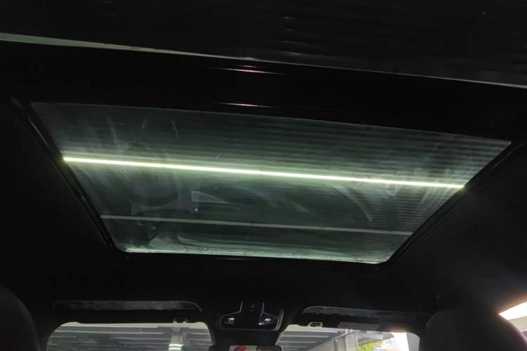 Used Geely Auto Monjaro L 2024 2.0TD DCT EVO Two-Wheel Drive Long-Range Version Headliner