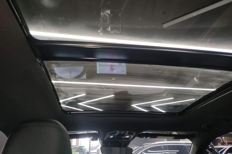 Used Geely Auto Monjaro L 2024 2.0TD DCT EVO Two-Wheel Drive Long-Range Version Headliner