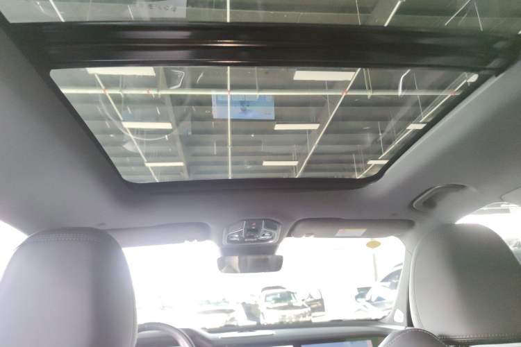 Used Geely Auto Monjaro L 2024 2.0TD High-Power Automatic Two-Wheel Drive Skyline Edition Headliner