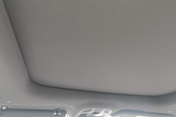 Used Geely Auto Monjaro L 2024 2.0TD High-Power Automatic Two-Wheel Drive Yunqi Version Headliner