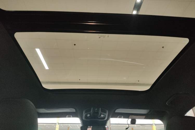 Used Geely Auto Monjaro L 2024 2.0TD DCT EVO Two-Wheel Drive Long-Range Version Headliner