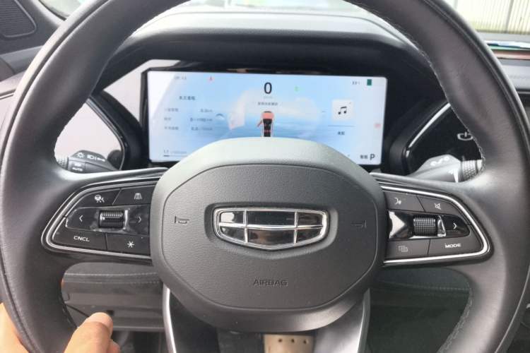 Used Geely Auto Monjaro L 2024 2.0TD High-Power Automatic Two-Wheel Drive Yunqi Version Instrument Cluster
