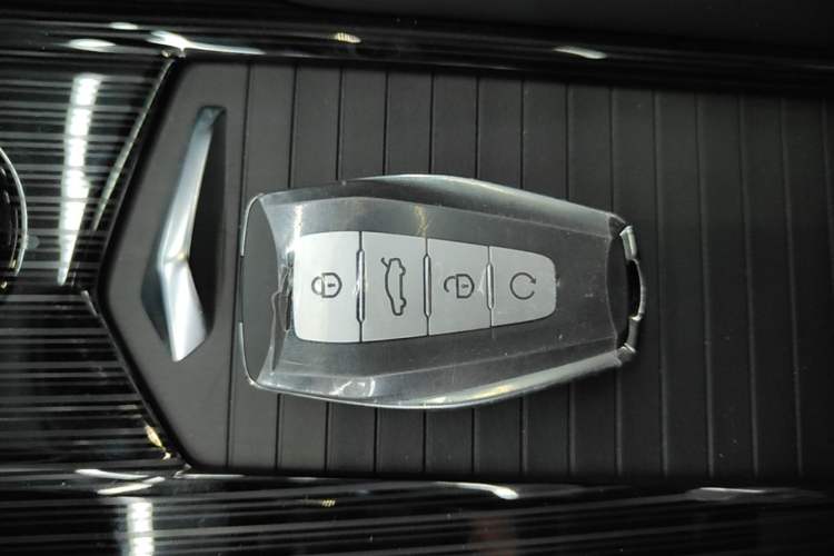 Used Geely Auto Monjaro L 2024 2.0TD DCT EVO Two-Wheel Drive Long-Range Version Interior 1