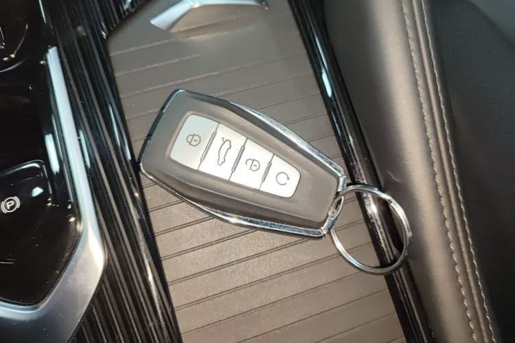 Used Geely Auto Monjaro L 2024 2.0TD DCT EVO Two-Wheel Drive Long-Range Version Interior 1