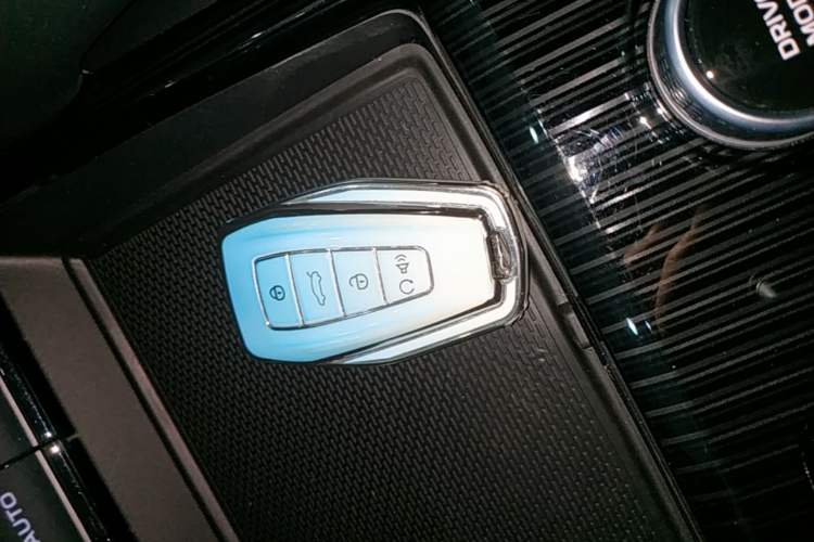 Used Geely Auto Monjaro L 2024 2.0TD DCT EVO Two-Wheel Drive Long-Range Version Interior 1