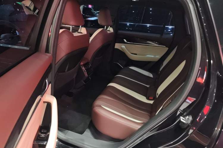 Used Geely Auto Monjaro L 2024 2.0TD High-Power Automatic Two-Wheel Drive Yunqi Version Interior 1