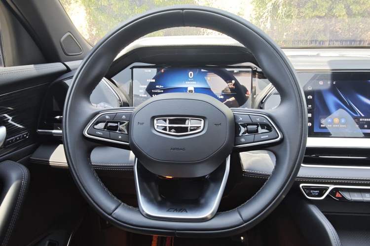 Used Geely Auto Monjaro L 2024 2.0TD DCT EVO Two-Wheel Drive Long-Range Version Interior 3