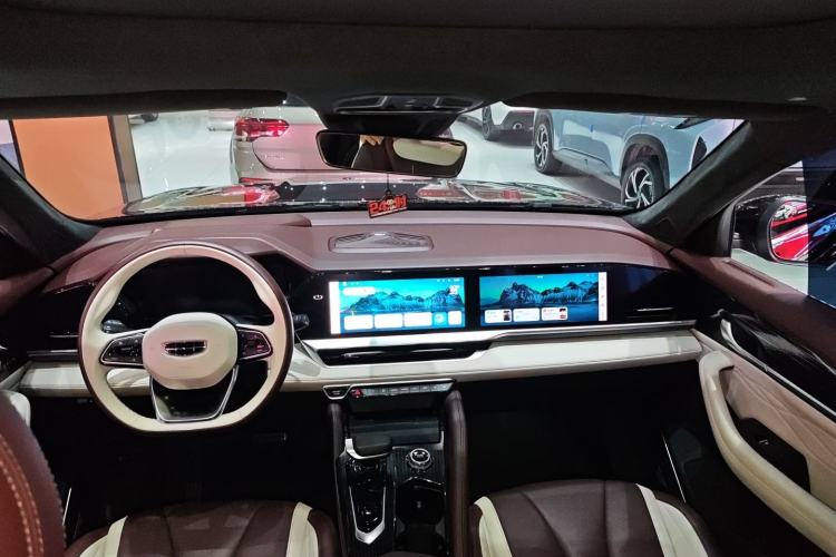 Used Geely Auto Monjaro L 2024 2.0TD High-Power Automatic Two-Wheel Drive Yunqi Version Interior 3