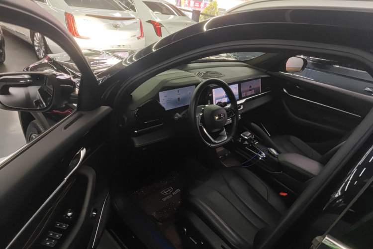 Used Geely Auto Monjaro L 2024 2.0TD DCT EVO Two-Wheel Drive Long-Range Version Interior 3