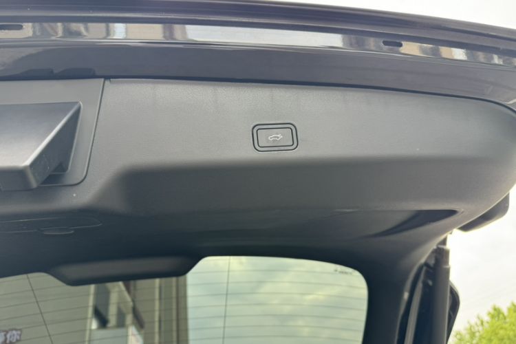 Used Geely Auto Monjaro L 2024 2.0TD High-Power Automatic Two-Wheel Drive Skyline Edition Interior 4