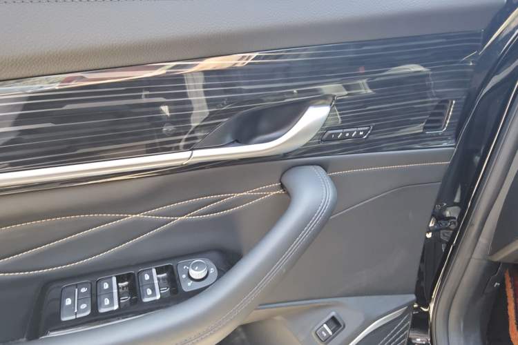 Used Geely Auto Monjaro L 2024 2.0TD DCT EVO Two-Wheel Drive Long-Range Version Interior 9