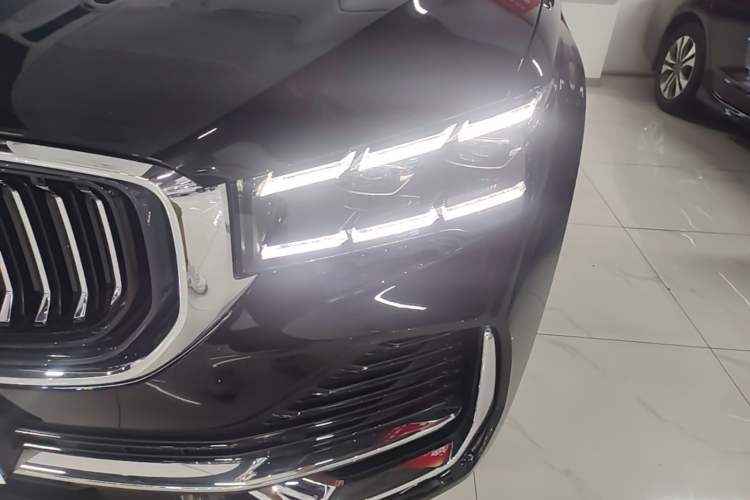 Used Geely Auto Monjaro L 2024 2.0TD High-Power Automatic Two-Wheel Drive Yunqi Version Left Front Headlight