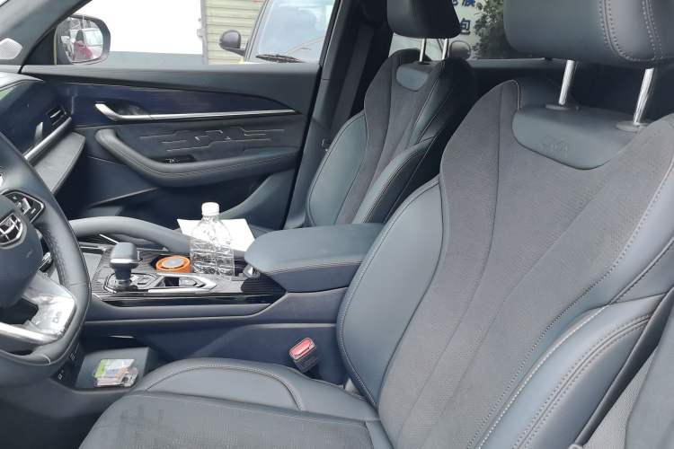 Used Geely Auto Monjaro L 2024 2.0TD High-Power Automatic Two-Wheel Drive Skyline Edition Left Front Seat