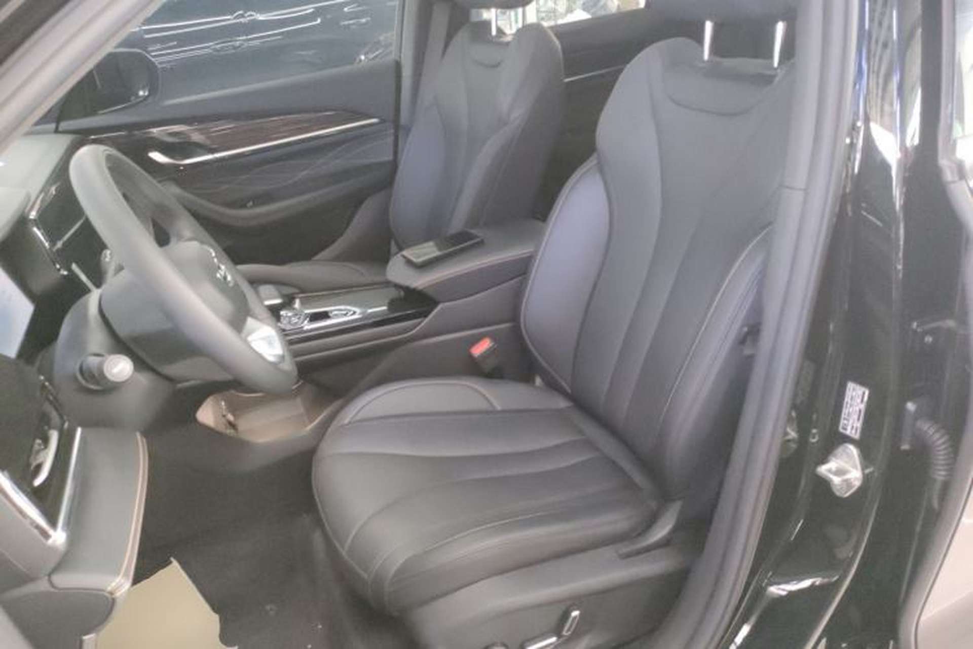 Used Geely Auto Monjaro L 2024 2.0TD DCT EVO Two-Wheel Drive Long-Range Version Left Front Seat