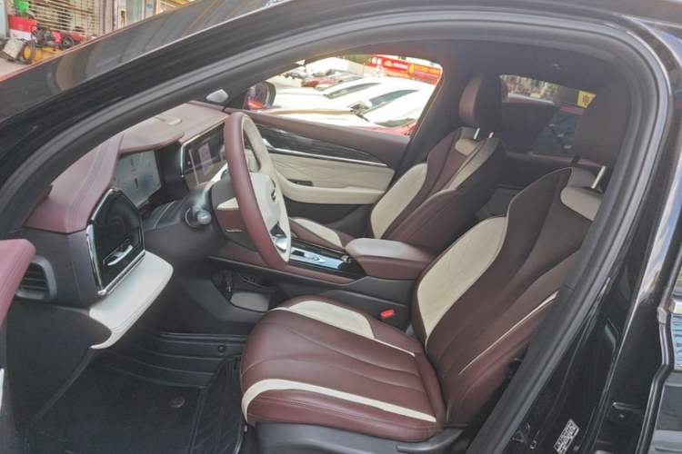Used Geely Auto Monjaro L 2024 2.0TD High-Power Automatic Two-Wheel Drive Skyline Edition Left Front Seat