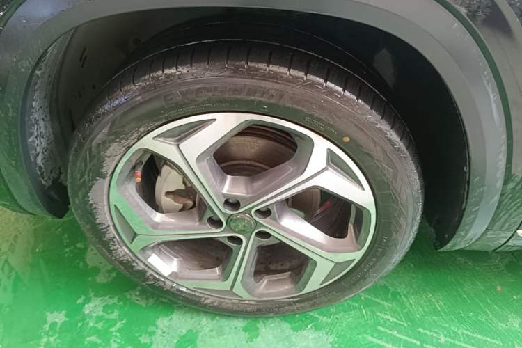 Used Geely Auto Monjaro L 2024 2.0TD DCT EVO Two-Wheel Drive Long-Range Version Left Front Wheel Hub