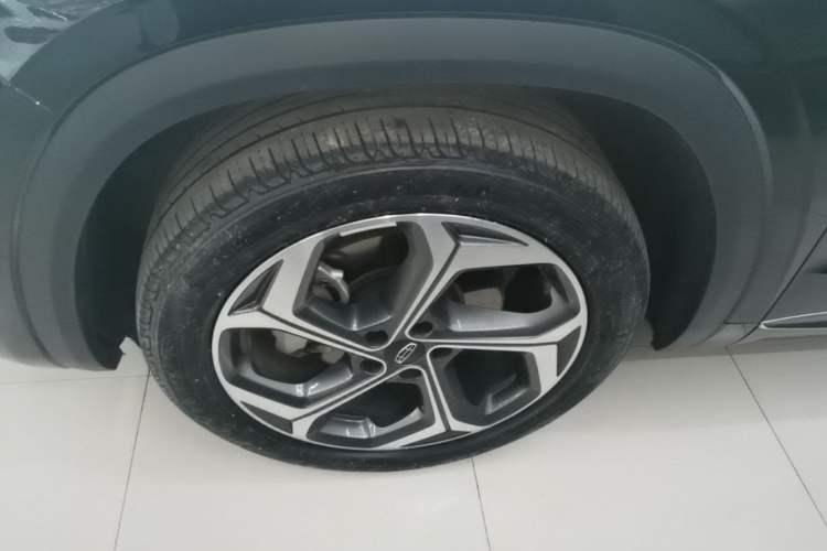 Used Geely Auto Monjaro L 2024 2.0TD High-Power Automatic Two-Wheel Drive Yunqi Version Left Front Wheel Hub