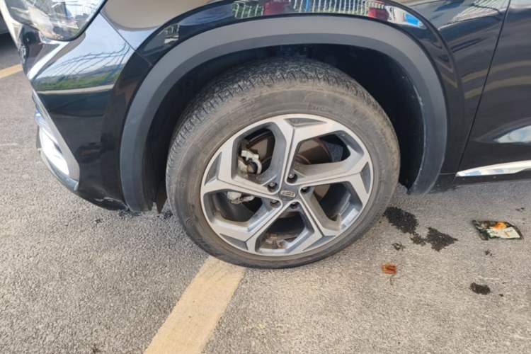 Used Geely Auto Monjaro L 2024 2.0TD High-Power Automatic Two-Wheel Drive Yunqi Version Left Front Wheel Hub