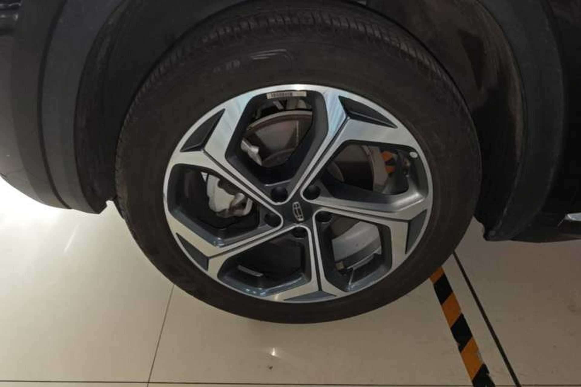 Used Geely Auto Monjaro L 2024 2.0TD High-Power Automatic Two-Wheel Drive Yunqi Version Left Front Wheel Hub