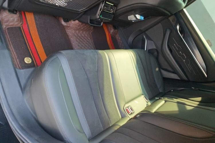 Used Geely Auto Monjaro L 2024 2.0TD High-Power Automatic Two-Wheel Drive Skyline Edition Left Rear Seat
