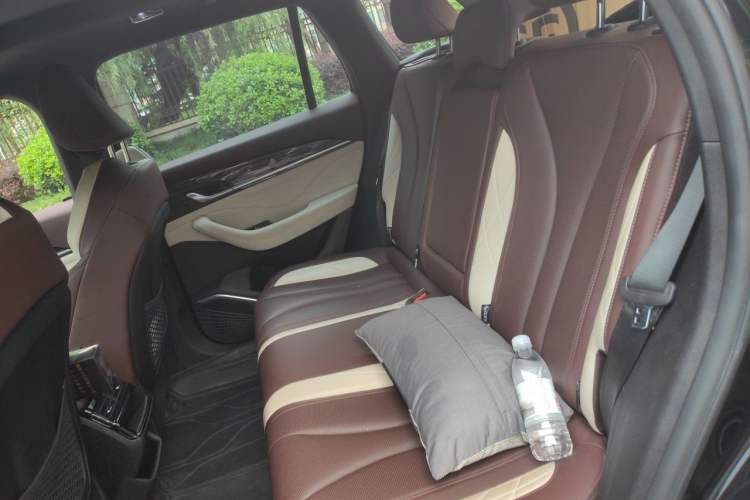 Used Geely Auto Monjaro L 2024 2.0TD High-Power Automatic Two-Wheel Drive Yunqi Version Left Rear Seat