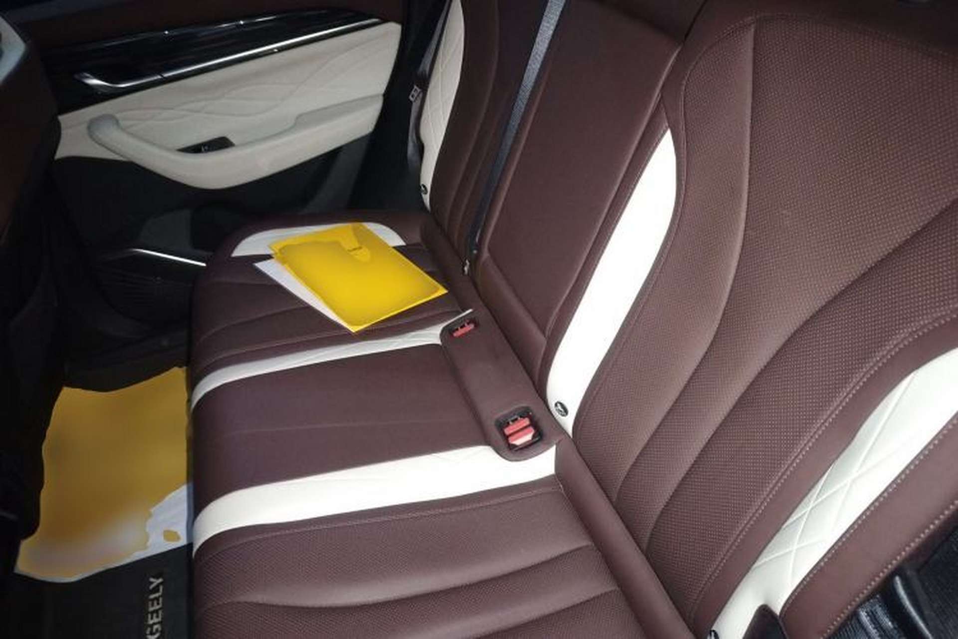 Used Geely Auto Monjaro L 2024 2.0TD High-Power Automatic Two-Wheel Drive Yunqi Version Left Rear Seat