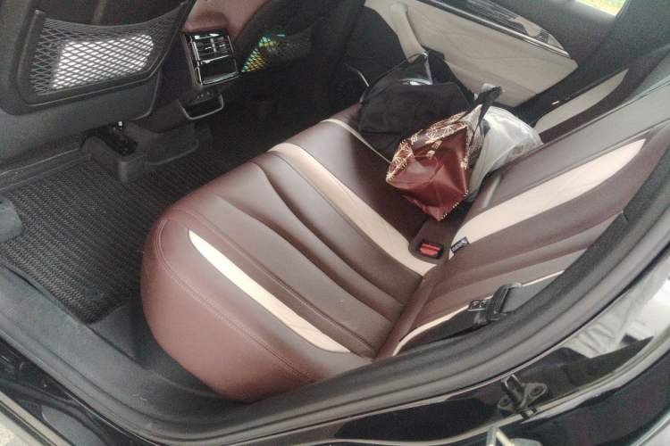 Used Geely Auto Monjaro L 2024 2.0TD High-Power Automatic Two-Wheel Drive Yunqi Version Left Rear Seat