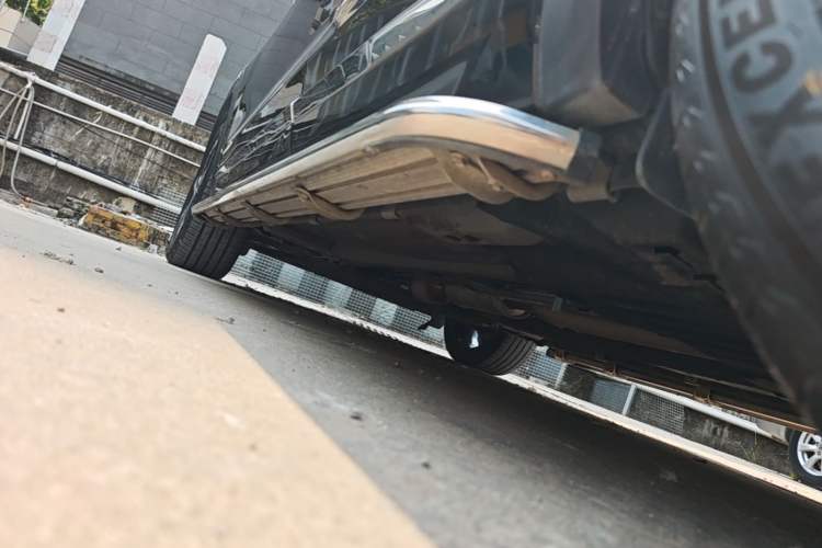 Used Geely Auto Monjaro L 2024 2.0TD DCT EVO Two-Wheel Drive Long-Range Version Left Side Sill