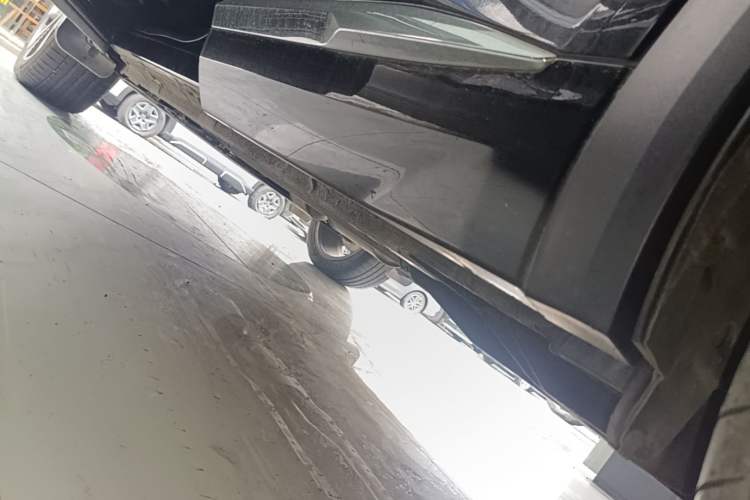 Used Geely Auto Monjaro L 2024 2.0TD High-Power Automatic Two-Wheel Drive Skyline Edition Left Side Sill