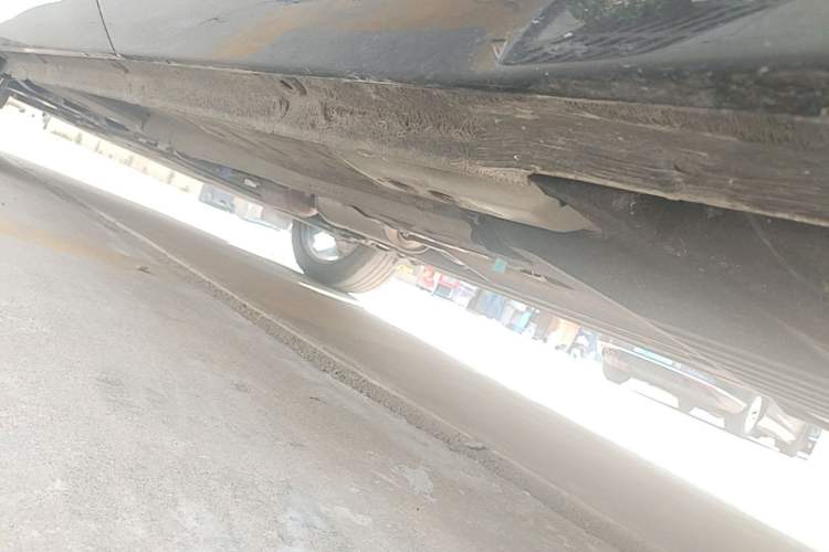 Used Geely Auto Monjaro L 2024 2.0TD High-Power Automatic Two-Wheel Drive Yunqi Version Left Side Sill