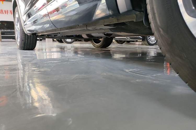 Used Geely Auto Monjaro L 2024 2.0TD DCT EVO Two-Wheel Drive Long-Range Version Left Side Sill
