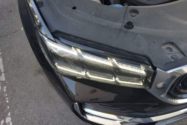 Used Geely Auto Monjaro L 2024 2.0TD DCT EVO Two-Wheel Drive Long-Range Version Right Front Headlight