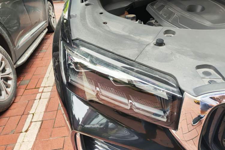 Used Geely Auto Monjaro L 2024 2.0TD High-Power Automatic Two-Wheel Drive Skyline Edition Right Front Headlight