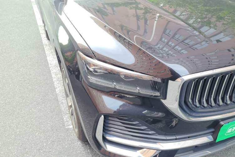 Used Geely Auto Monjaro L 2024 2.0TD High-Power Automatic Two-Wheel Drive Skyline Edition Right Front Headlight