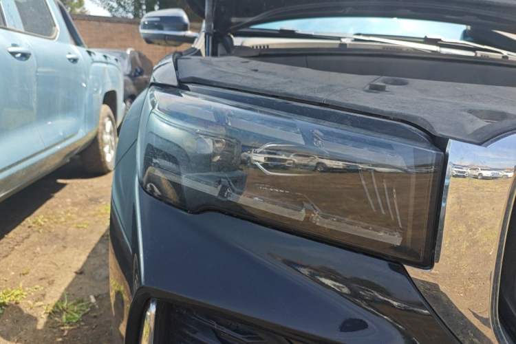 Used Geely Auto Monjaro L 2024 2.0TD High-Power Automatic Two-Wheel Drive Yunqi Version Right Front Headlight