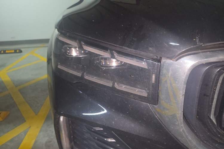 Used Geely Auto Monjaro L 2024 2.0TD DCT EVO Two-Wheel Drive Long-Range Version Right Front Headlight