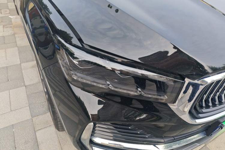 Used Geely Auto Monjaro L 2024 2.0TD High-Power Automatic Two-Wheel Drive Skyline Edition Right Front Headlight