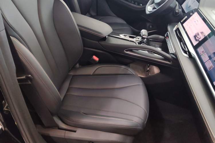 Used Geely Auto Monjaro L 2024 2.0TD DCT EVO Two-Wheel Drive Long-Range Version Right Front Seat