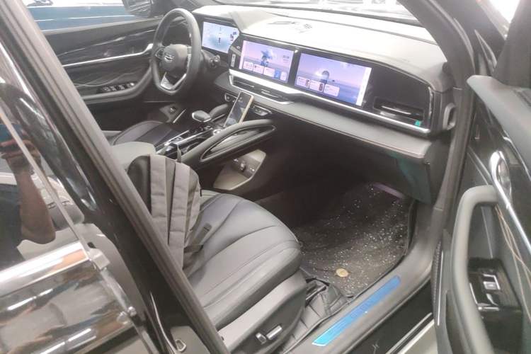 Used Geely Auto Monjaro L 2024 2.0TD DCT EVO Two-Wheel Drive Long-Range Version Right Front Seat