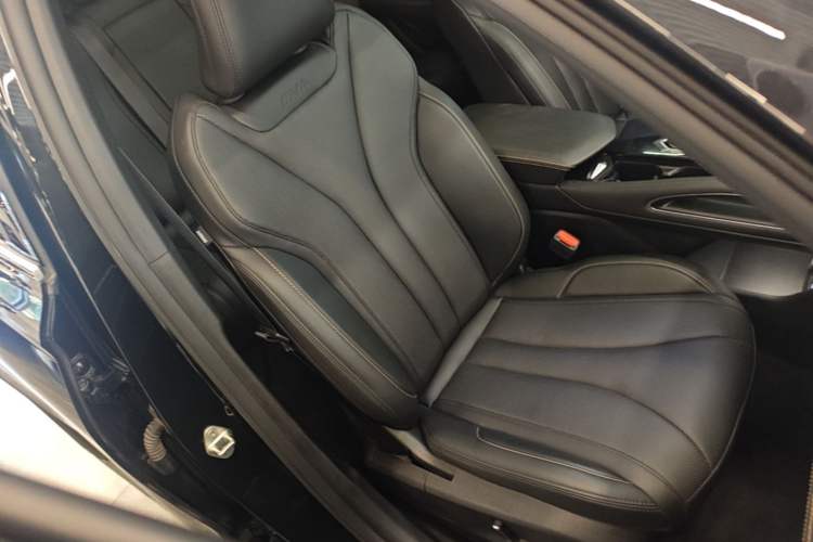 Used Geely Auto Monjaro L 2024 2.0TD DCT EVO Two-Wheel Drive Long-Range Version Right Front Seat