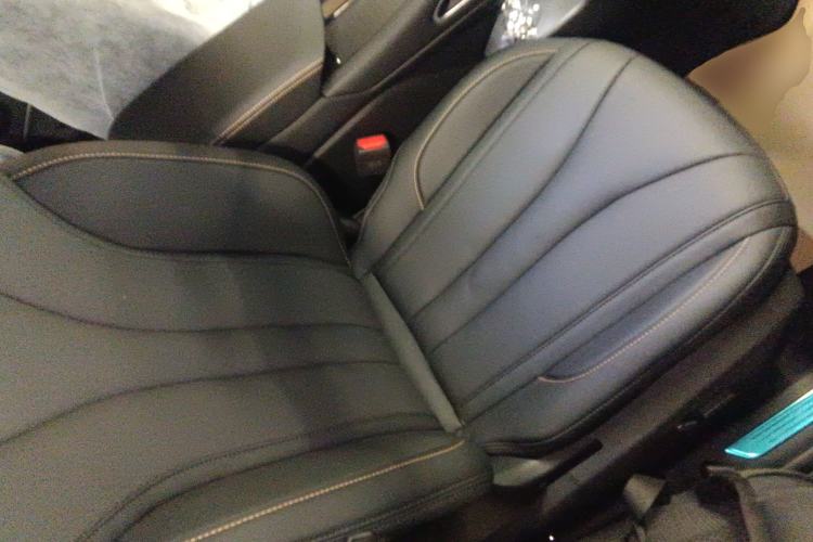 Used Geely Auto Monjaro L 2024 2.0TD DCT EVO Two-Wheel Drive Long-Range Version Right Front Seat