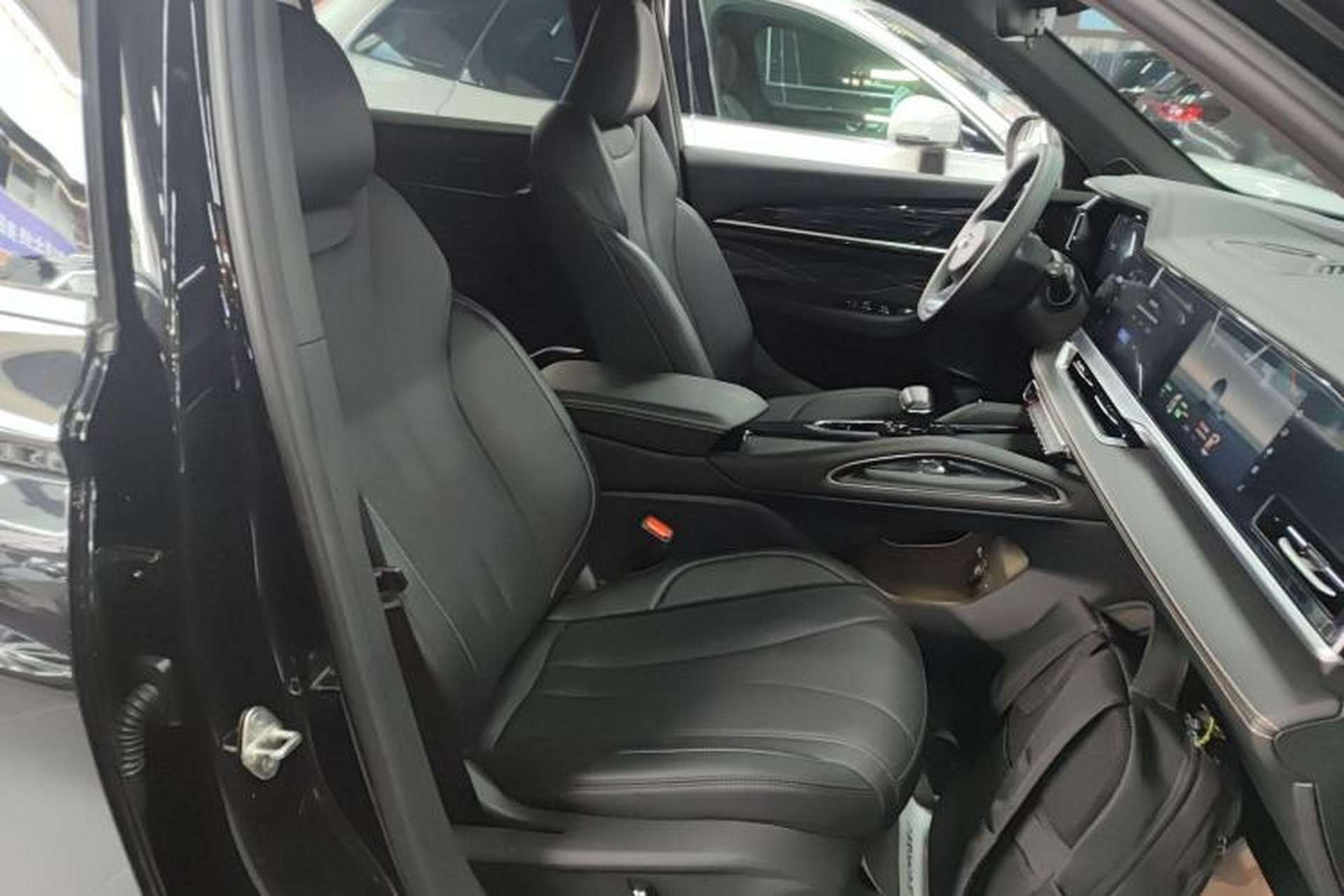 Used Geely Auto Monjaro L 2024 2.0TD DCT EVO Two-Wheel Drive Long-Range Version Right Front Seat