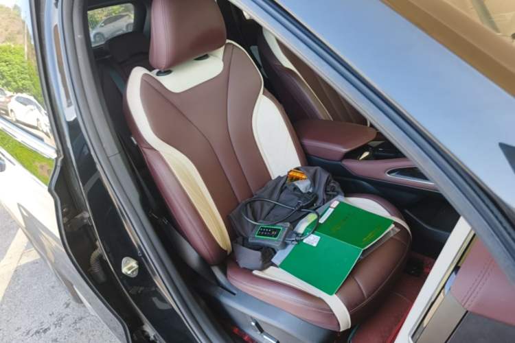 Used Geely Auto Monjaro L 2024 2.0TD High-Power Automatic Two-Wheel Drive Yunqi Version Right Front Seat