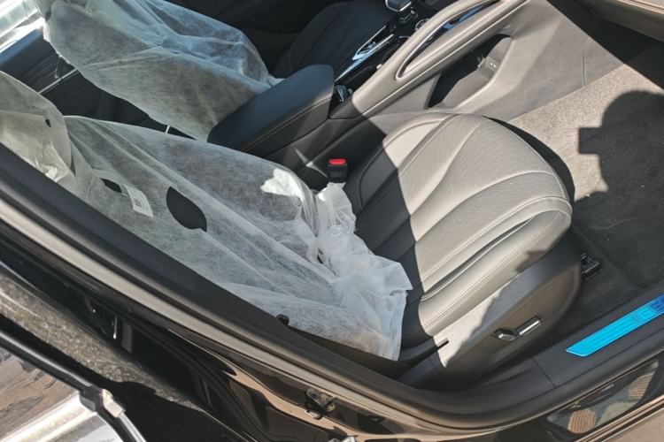 Used Geely Auto Monjaro L 2024 2.0TD DCT EVO Two-Wheel Drive Long-Range Version Right Front Seat